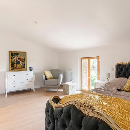 Ferme Pedagogique Bordeneuve Holiday home