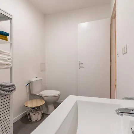 Holiday home Ferme Pedagogique Bordeneuve *